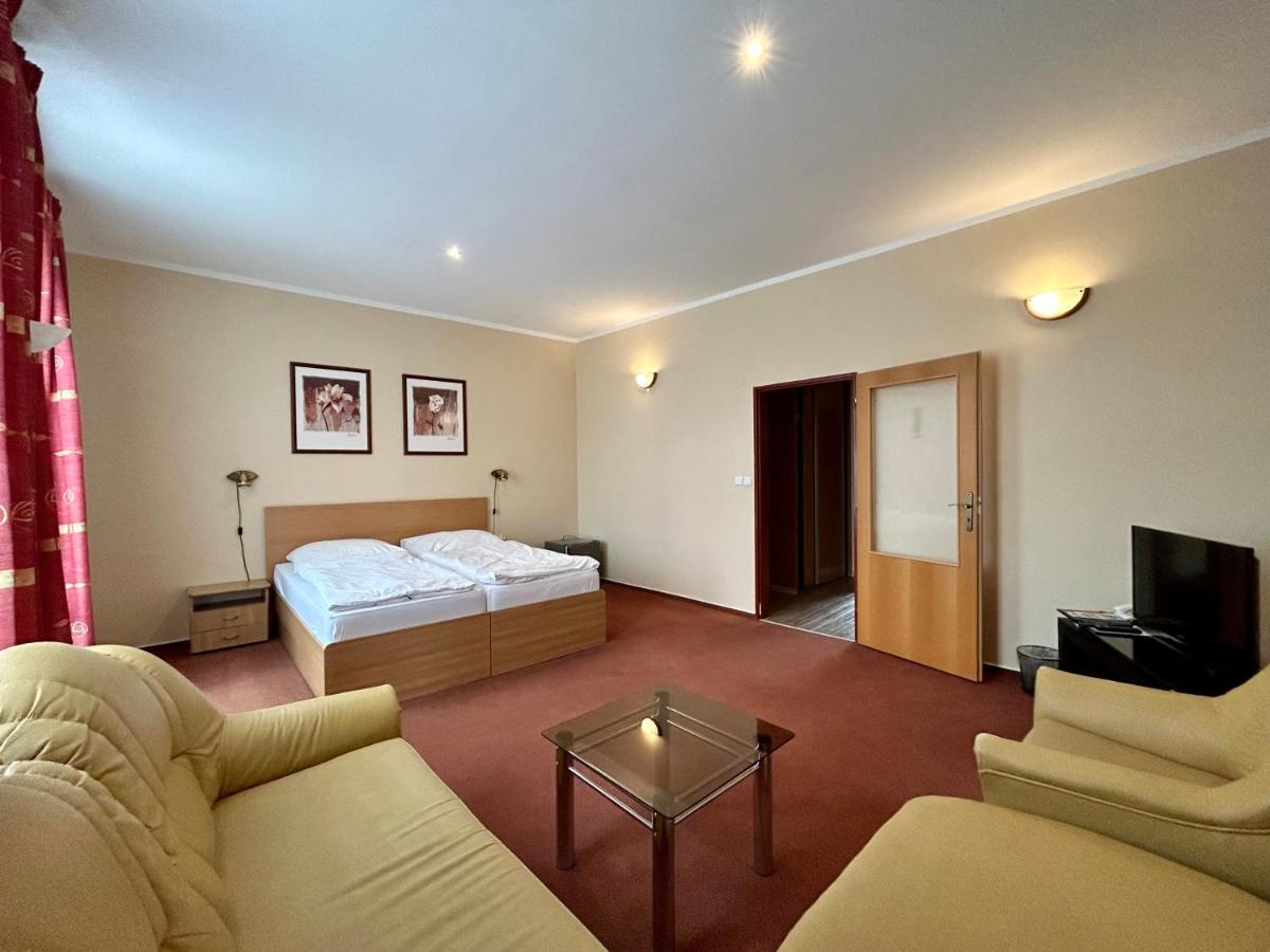 Hotel Rohac Trstená المظهر الخارجي الصورة